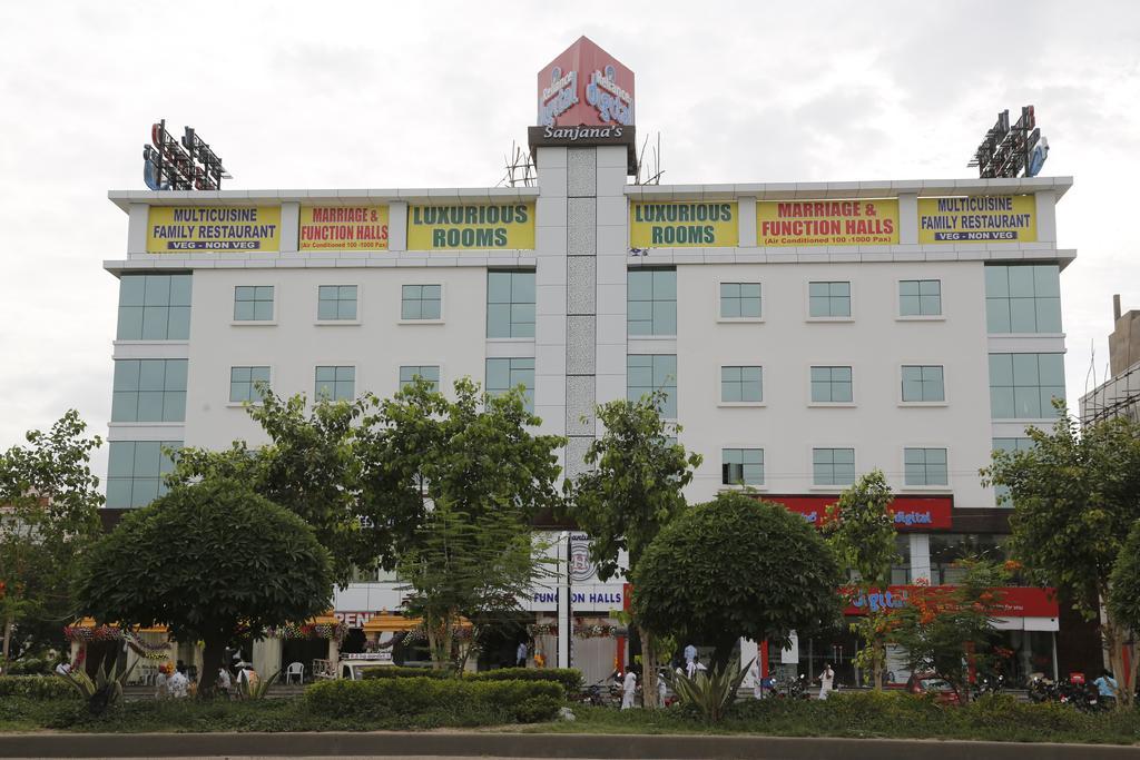 Swagath Grand Suchitra Hotel Hyderabad Exterior foto