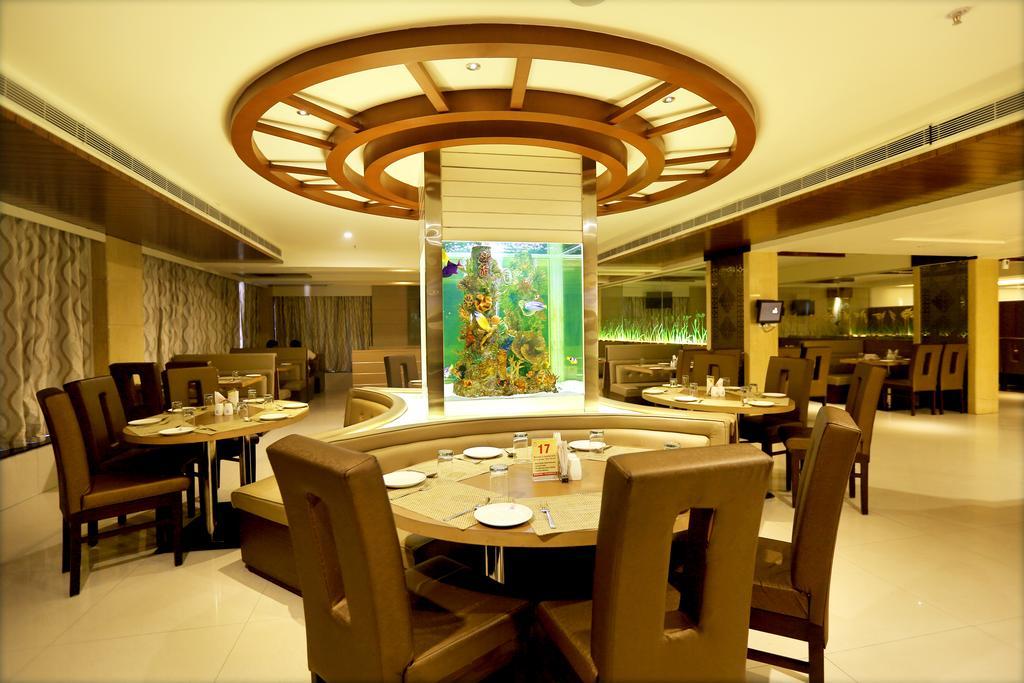Swagath Grand Suchitra Hotel Hyderabad Exterior foto