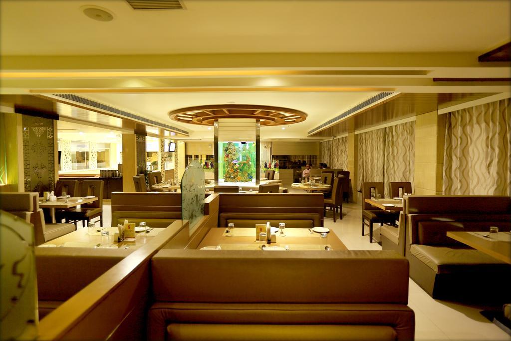 Swagath Grand Suchitra Hotel Hyderabad Exterior foto