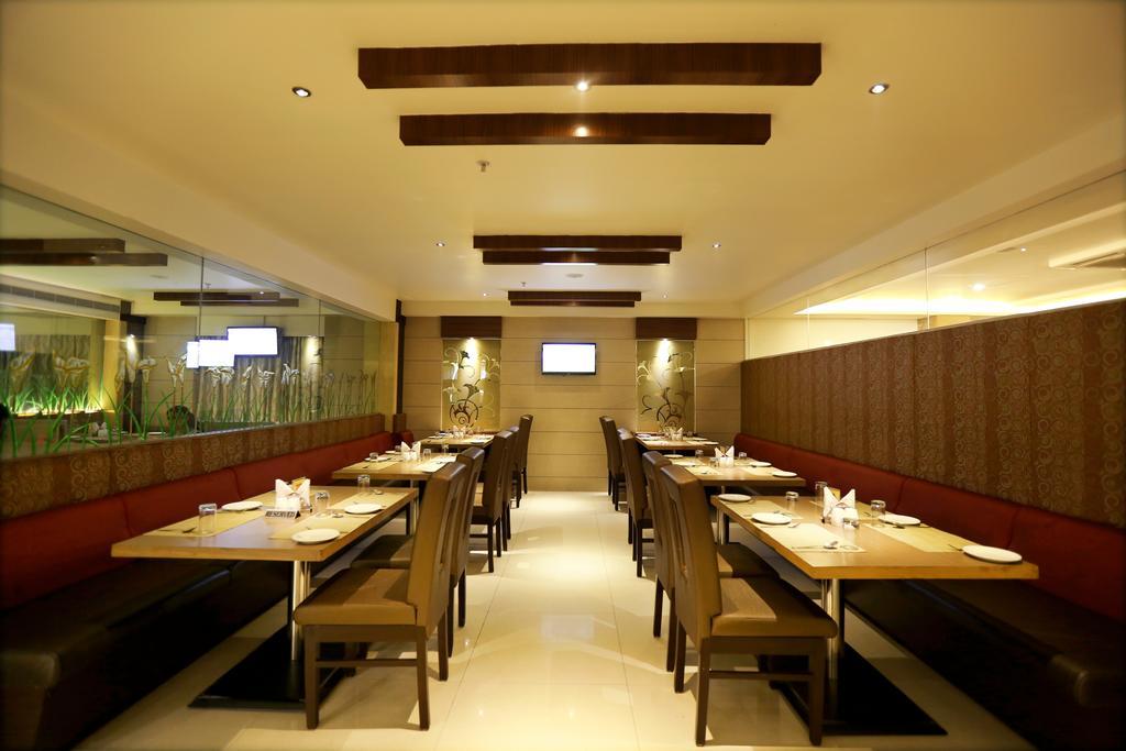 Swagath Grand Suchitra Hotel Hyderabad Exterior foto