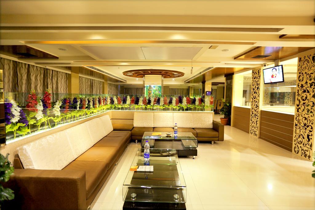 Swagath Grand Suchitra Hotel Hyderabad Exterior foto